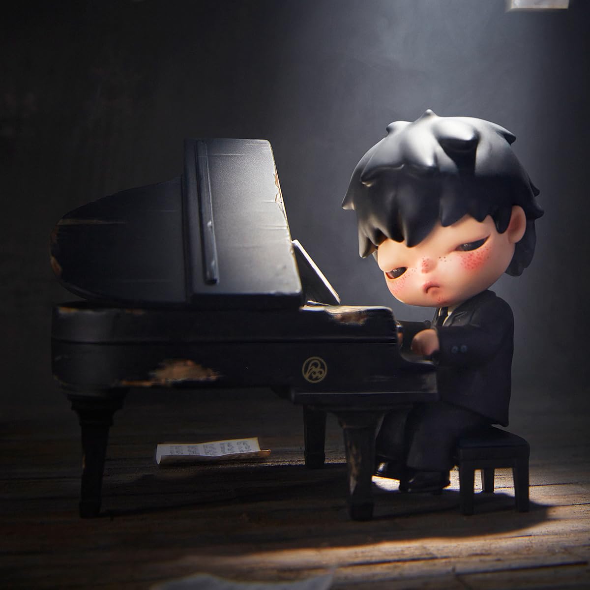 Hirono Pianist Collectible Figure